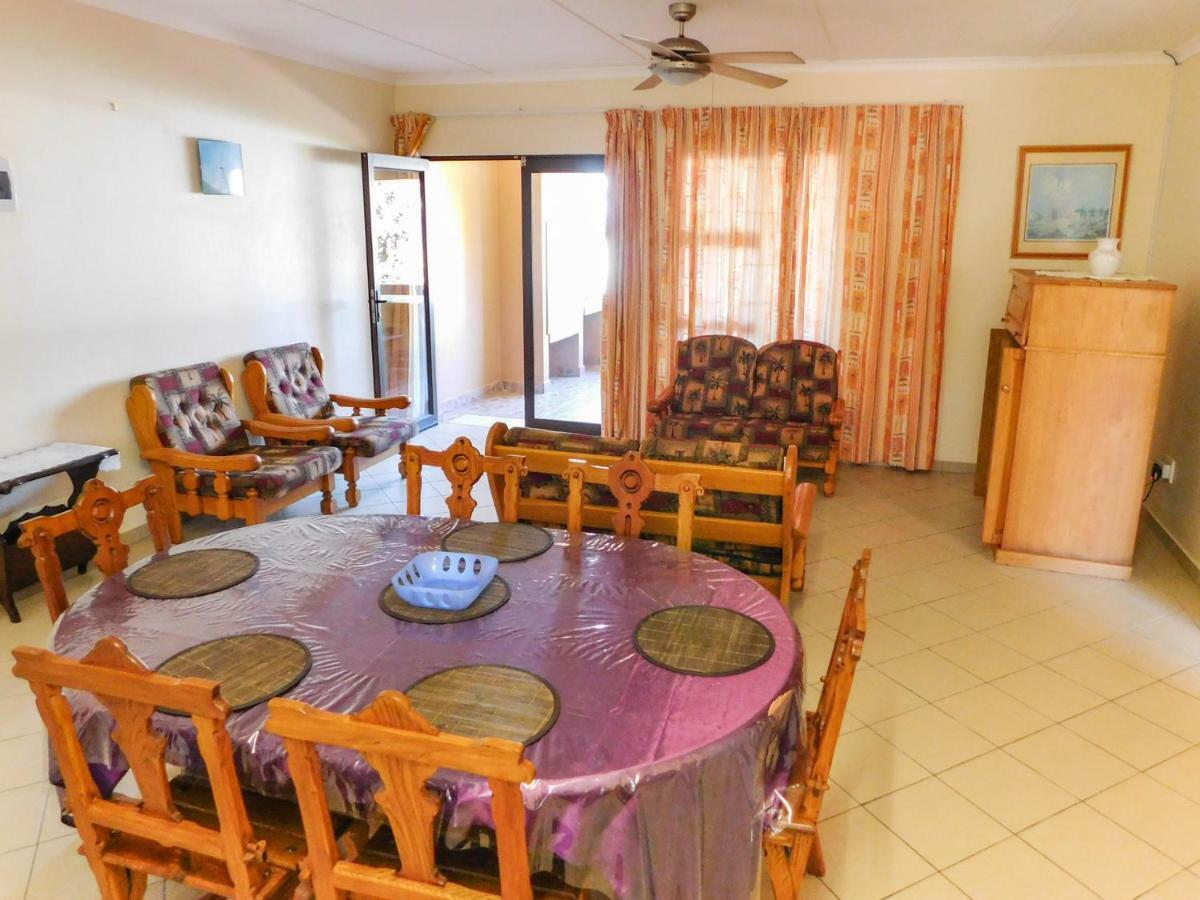 Mama Mia Cottages Oslo Beach Port Shepstone Exteriör bild