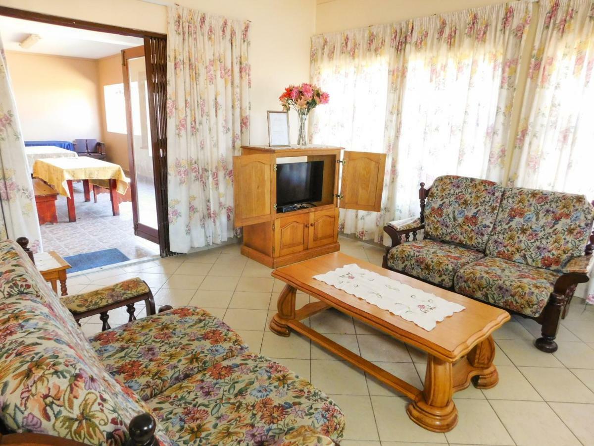 Mama Mia Cottages Oslo Beach Port Shepstone Exteriör bild