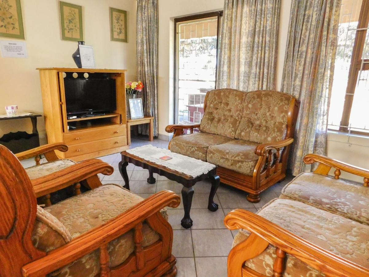 Mama Mia Cottages Oslo Beach Port Shepstone Exteriör bild