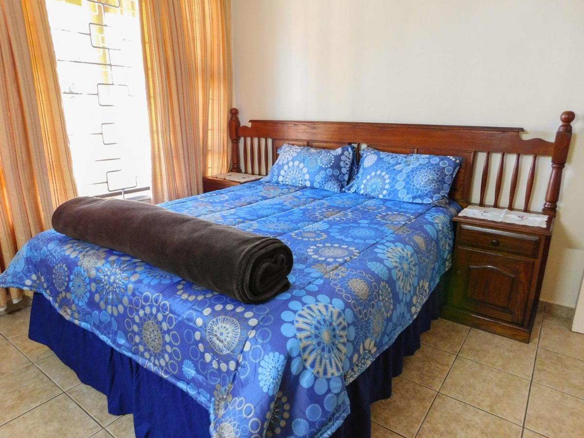 Mama Mia Cottages Oslo Beach Port Shepstone Exteriör bild
