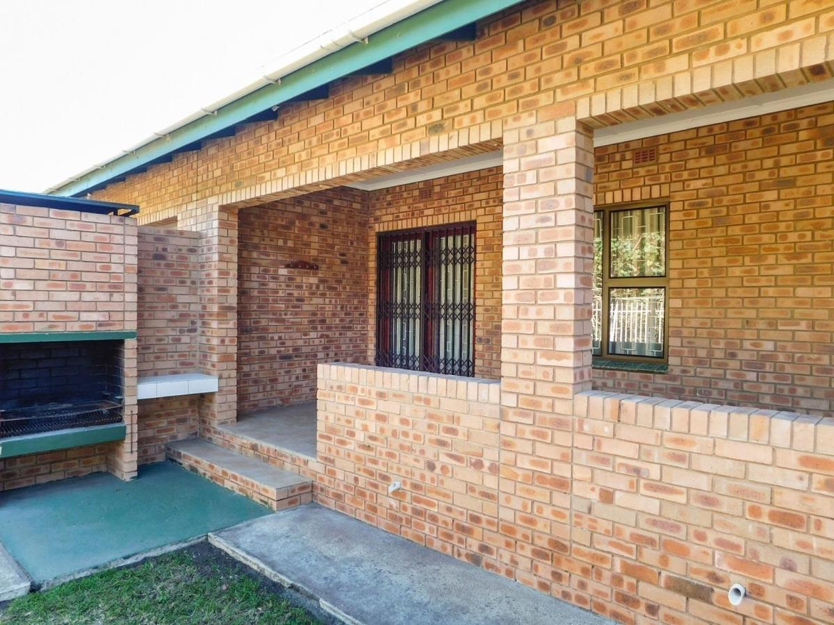 Mama Mia Cottages Oslo Beach Port Shepstone Exteriör bild